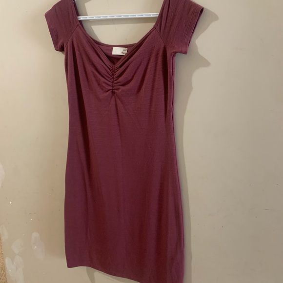 Aritzia (Wilfred label) knit dress. Size M, form fitting. Never worn - Picture 1 of 3